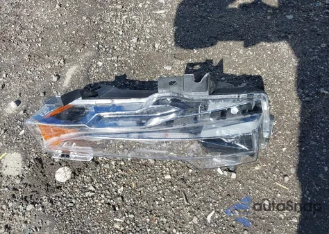 2021 Tesla Model Y Performance Dual Motor All-Wheel Drive z USA, uszkodzony, nr VIN 5YJYGDEF7MF151301